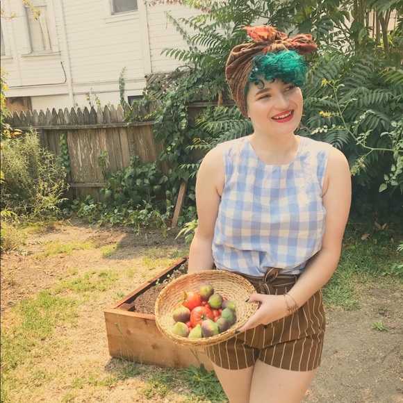 Meet Lydia Claire of Clairevoyance Threads - Picture 7 of 17